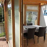 Lägenhet Und Sommerhaus Unter Der Burg