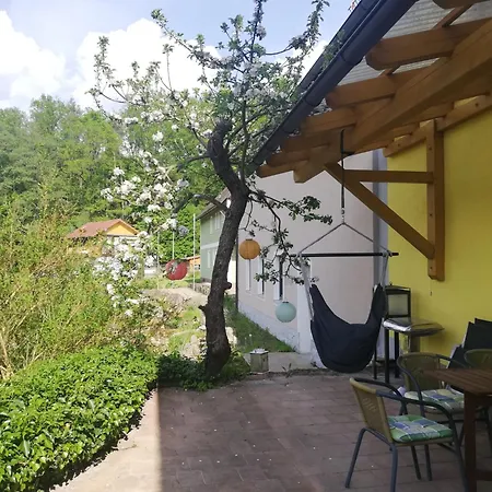 Und Sommerhaus Unter Der Burg * Falkenberg (Tirschenreuth)