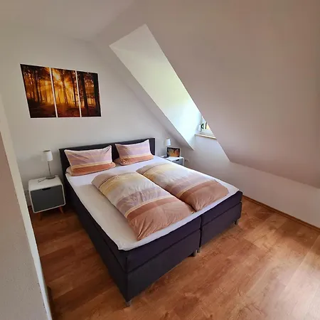 Lägenhet Und Sommerhaus Unter Der Burg