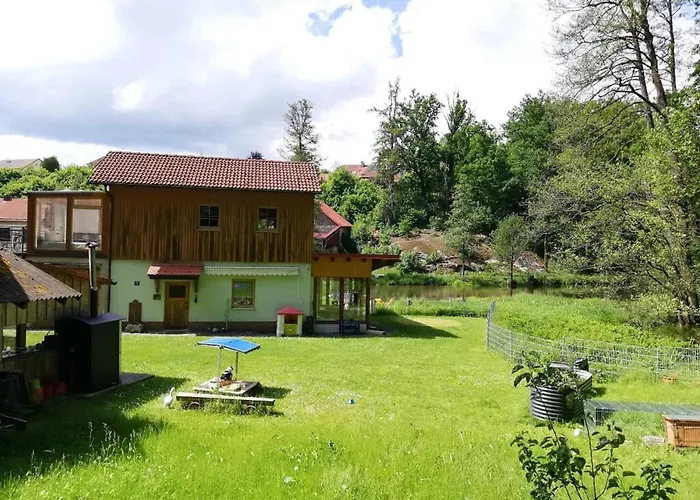 Und Sommerhaus Unter Der Burg *