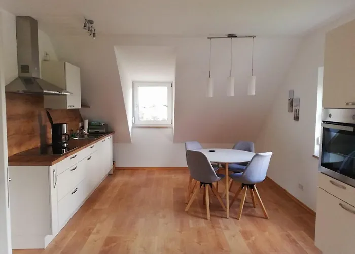 Und Sommerhaus Unter Der Burg Apartament *